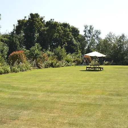 Beechwood Country House *